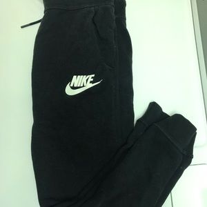 Girls Nike Joggers